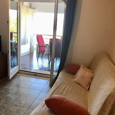 Luka Apartman Zrnovo