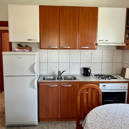 Luka Apartman